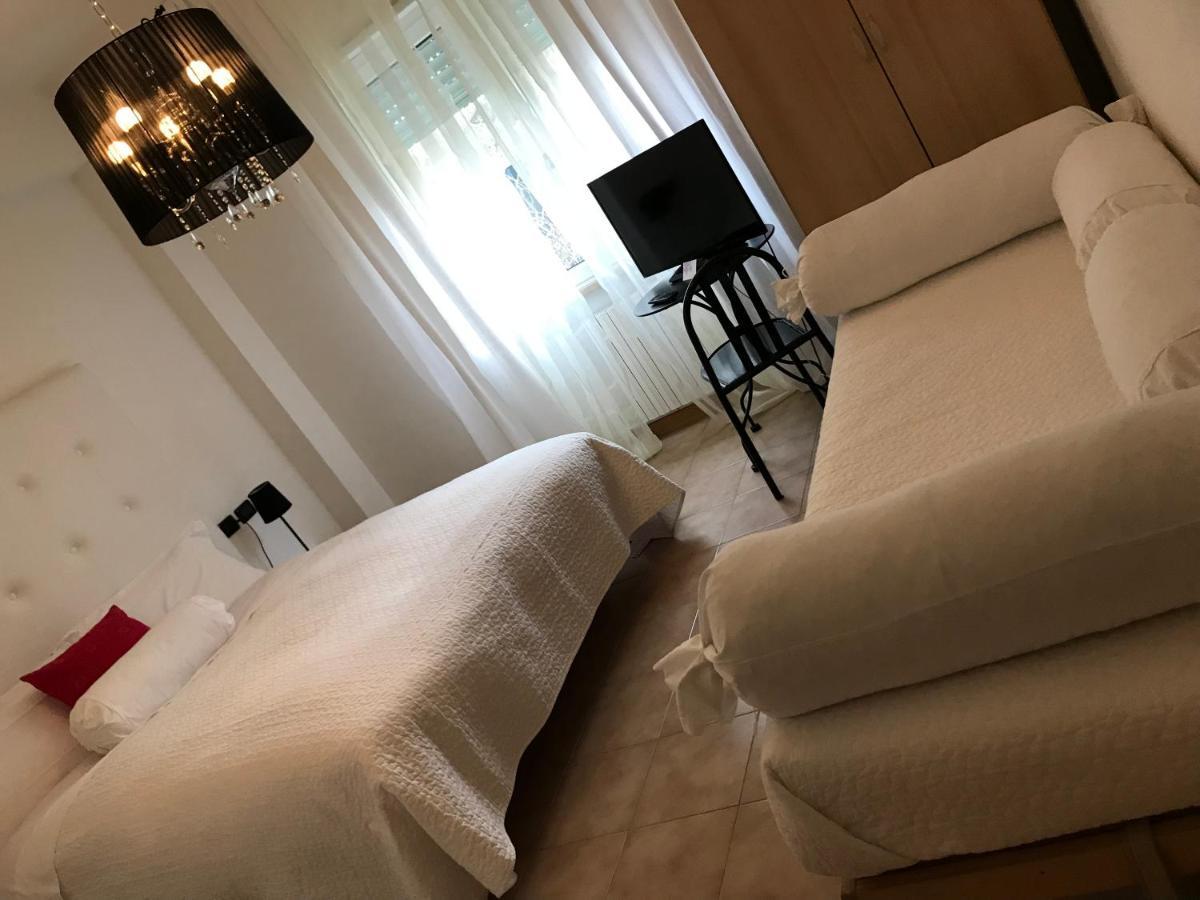 Ascoli Bonjour B&B & Apartments Parcheggio Privato & Giardino Ascoli Piceno Eksteriør billede